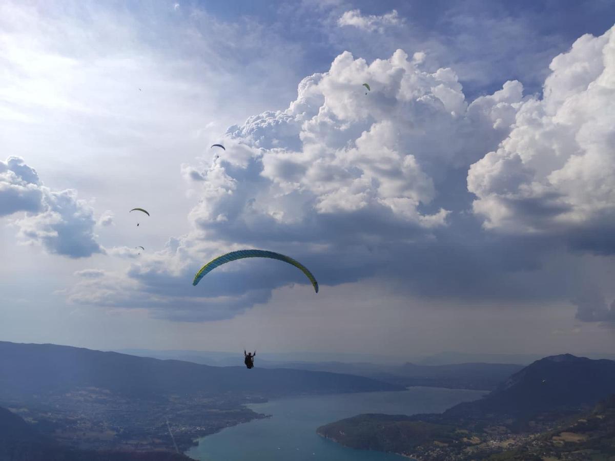 Entre Lac D'Annecy Et Montagnes, Golf Et Parapente A Pieds Talloires Exteriér fotografie
